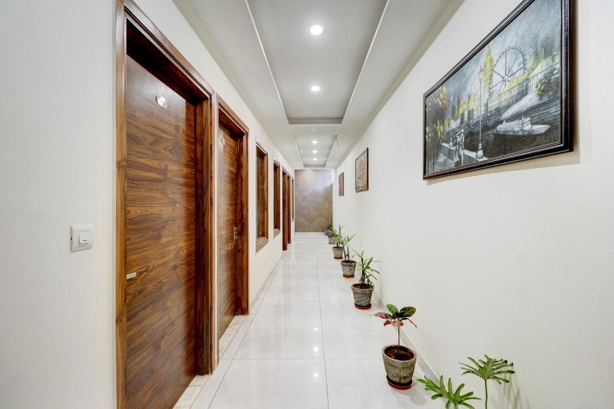 Hotel O Stevia Zirakpur エクステリア 写真